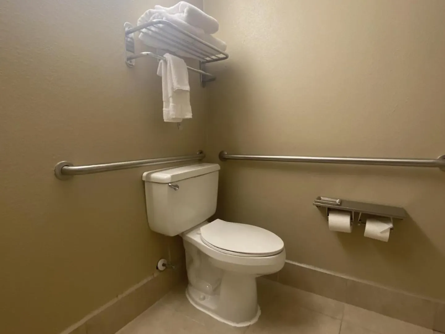Comfort Suites Concord Mills 2*,  United States