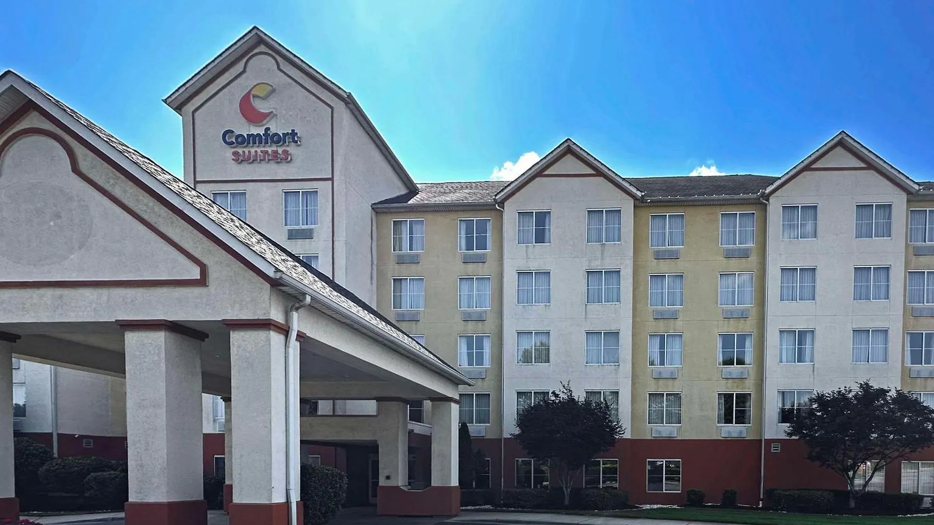 Comfort Suites Concord Mills location