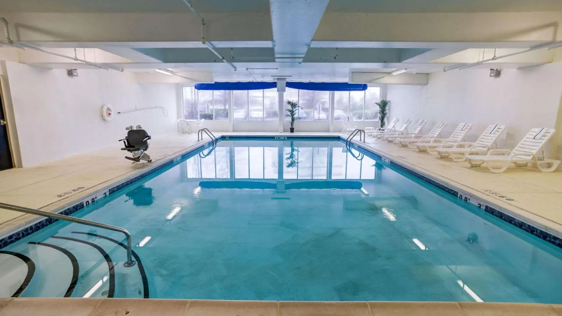 Comfort Suites Concord Mills USA